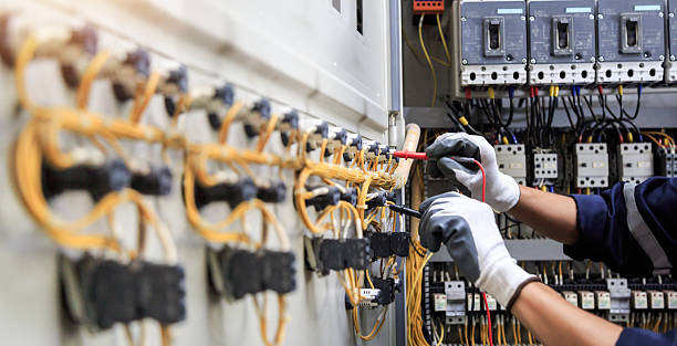 Professional Electrician technician working in Raymond, WA